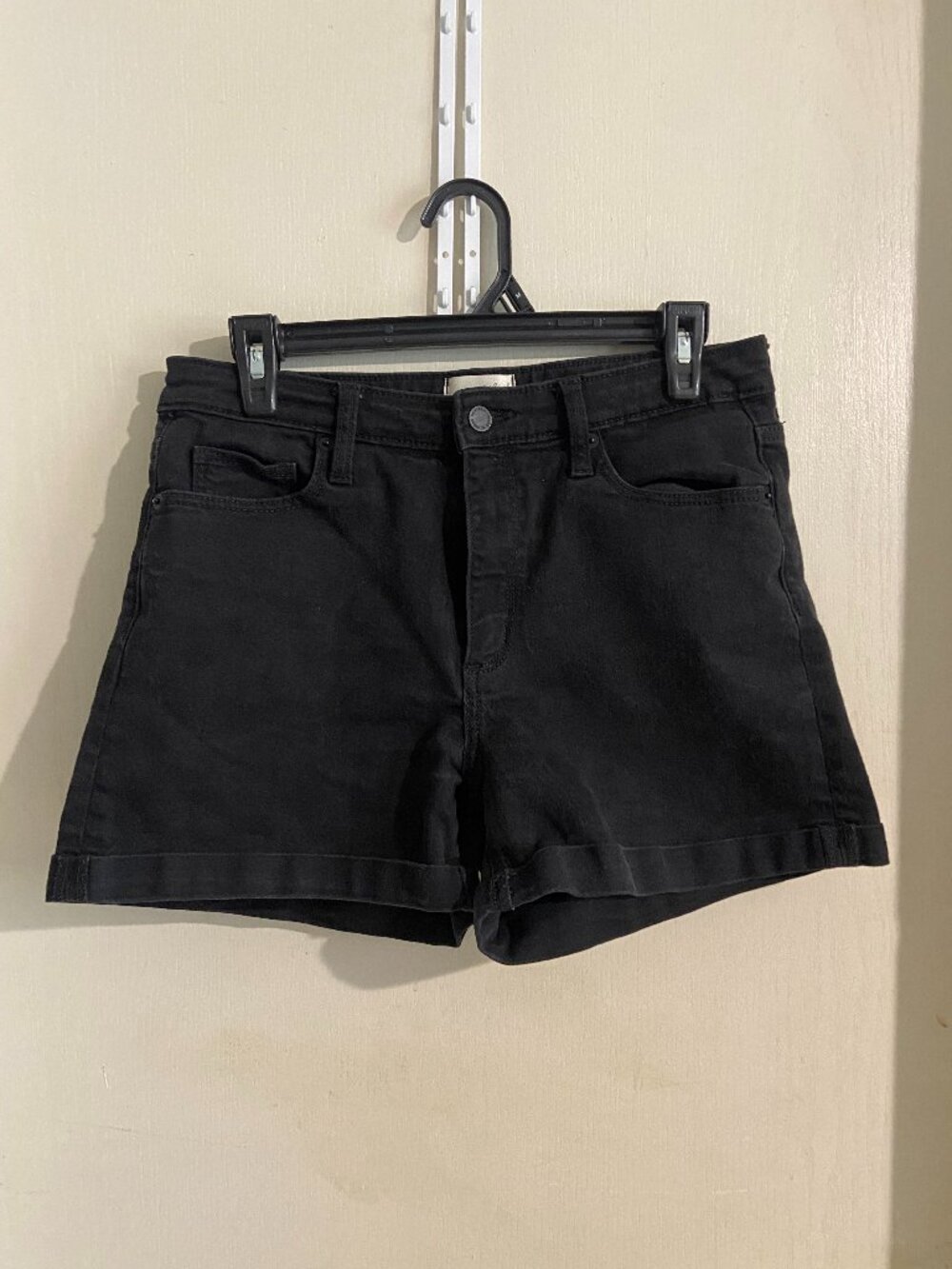 Size 10/30R Black Universal Thread High Waisted Shorts